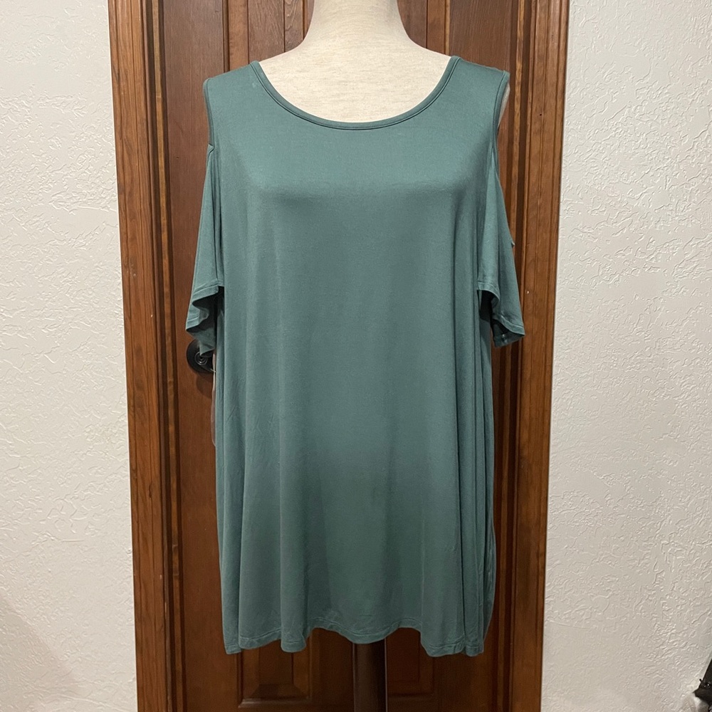 NWOT Lane Bryant Cold Shoulder Tie Back Swing T Sz. 18/20